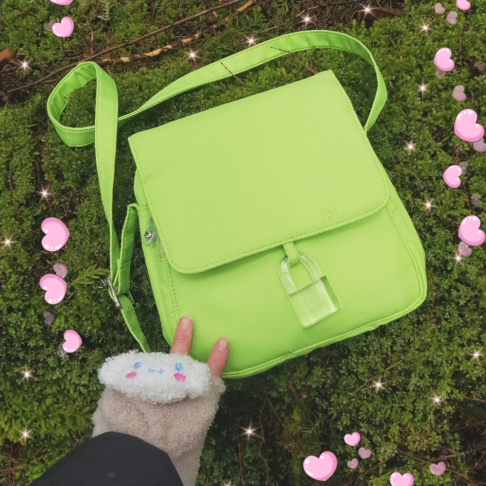 💚Neon yellow green cute bag💚
